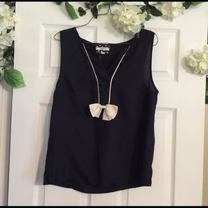 🎉Sale🎉 Modclock V-Neck Bow Tank